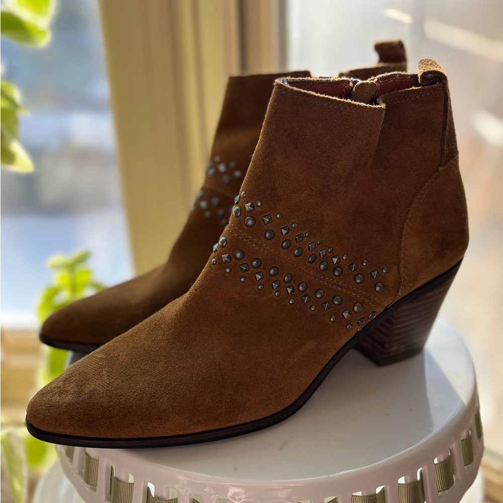 Lucky Brand Tan Suede Ankle Booties with Stud Accents